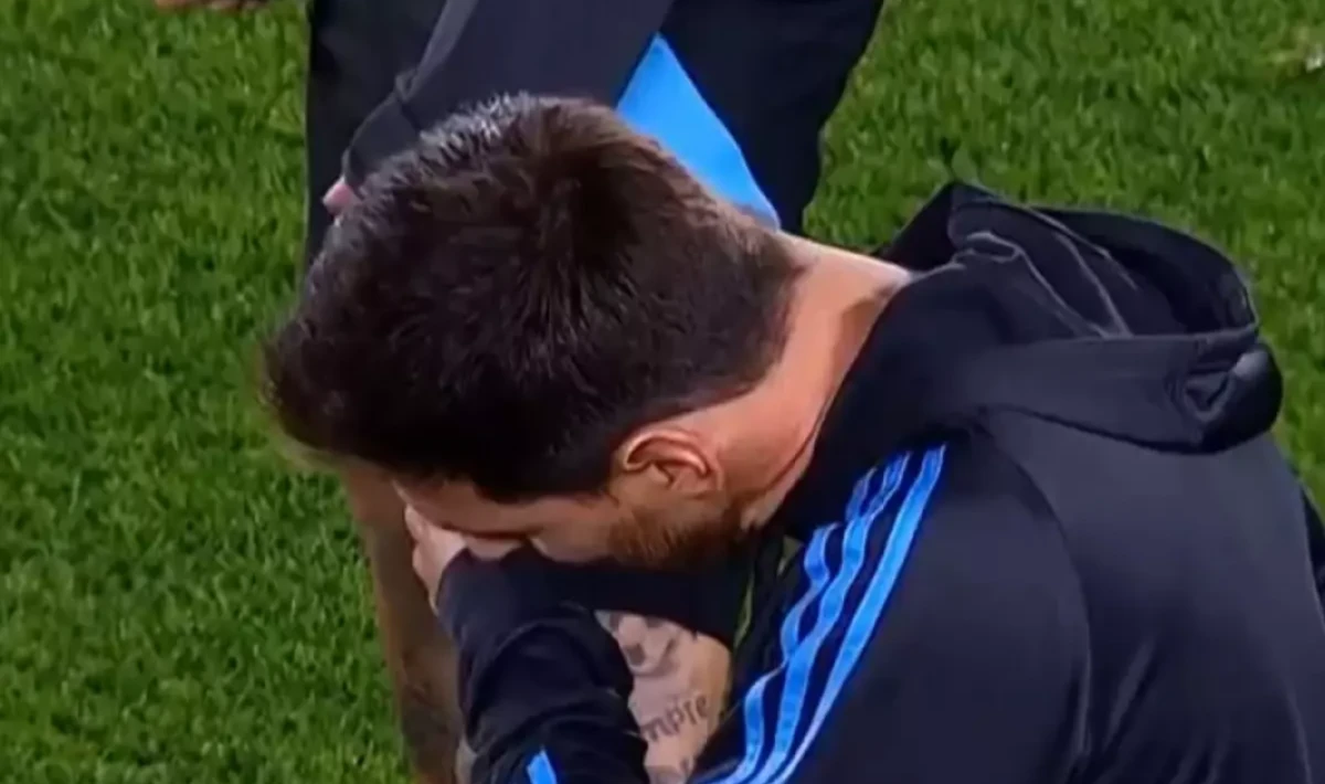 Hüngür hüngür ağladı! Messi'den duygusal veda