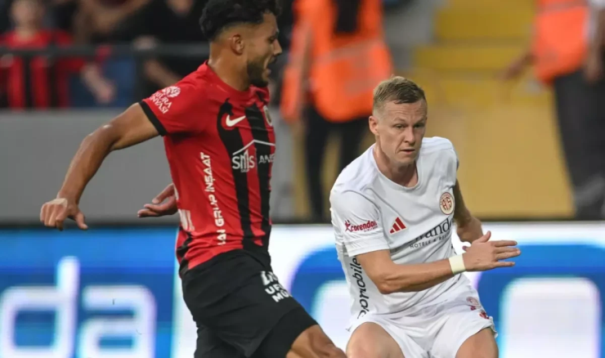 “Storm” Antalyaspor’a Hayat Öpücüğü Verdi!