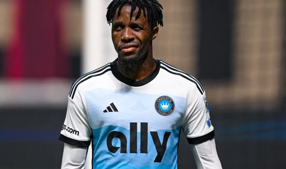 Wilfried Zaha Yine Sahneye Çıktı: Gol Attı, Kırmızı Kartla Oyun Dışı Kaldı