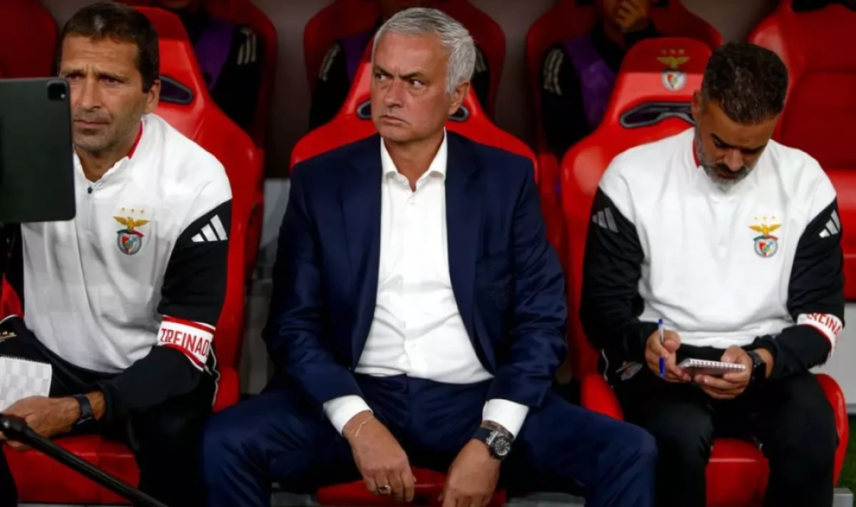 Yıldız Futbolcudan Şoke Eden İddia: “Mourinho Beni Her Gece Başkasıyla Uyandırıyor”